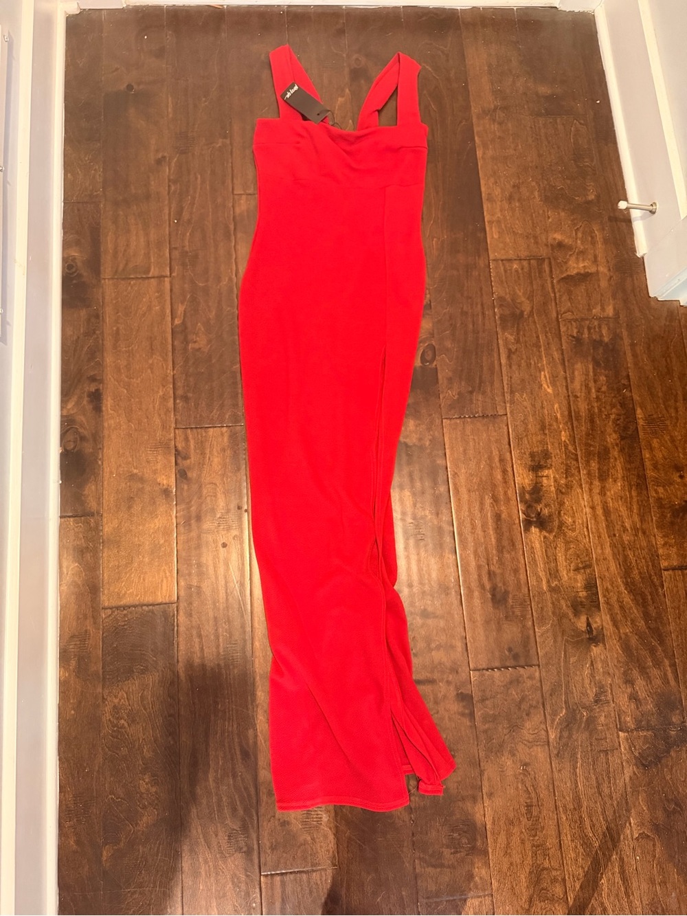 Red Maxi Dress with Side Slit - Sleek Women's Dress
